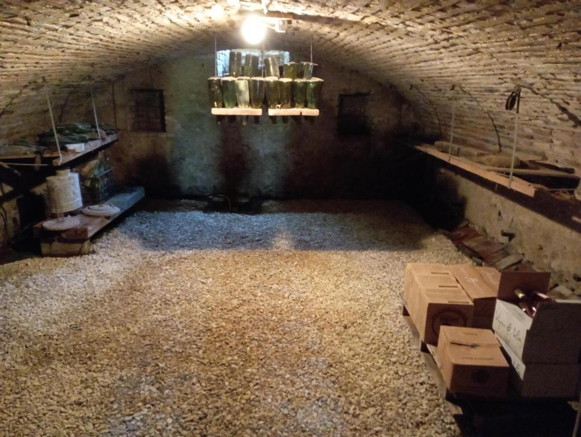 Chateau Latour Fours  Bagian luar foto