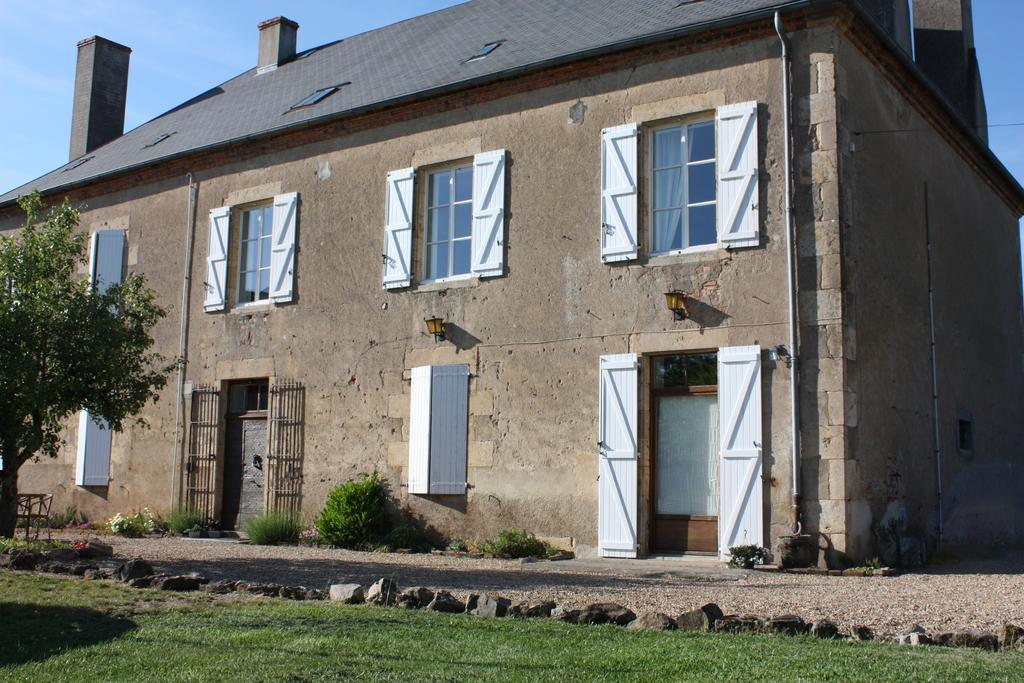 Chateau Latour Fours  Bagian luar foto